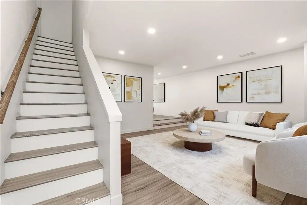 15111 Freeman Avenue 84, Lawndale