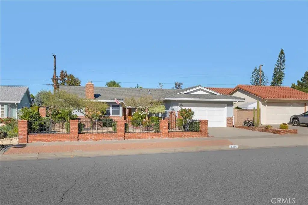 2225 E Quincy, Orange