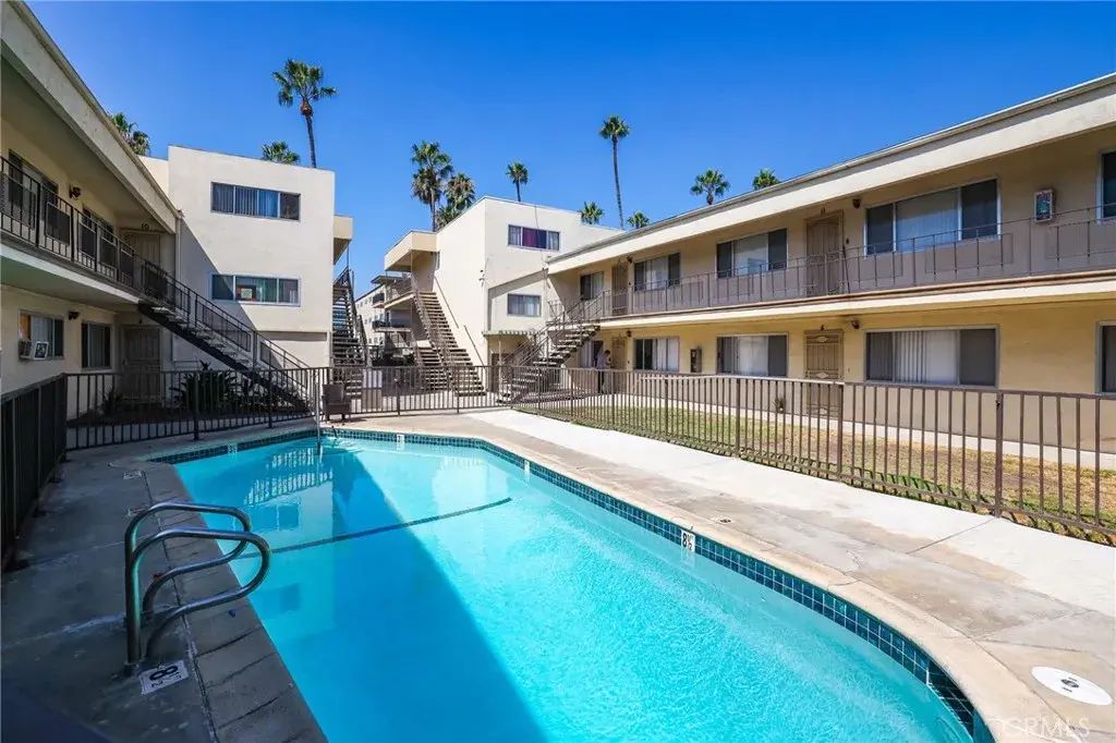 3430 Elm Ave 2, Long Beach