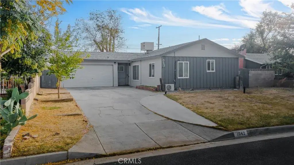 1042 West Avenue J10, Lancaster