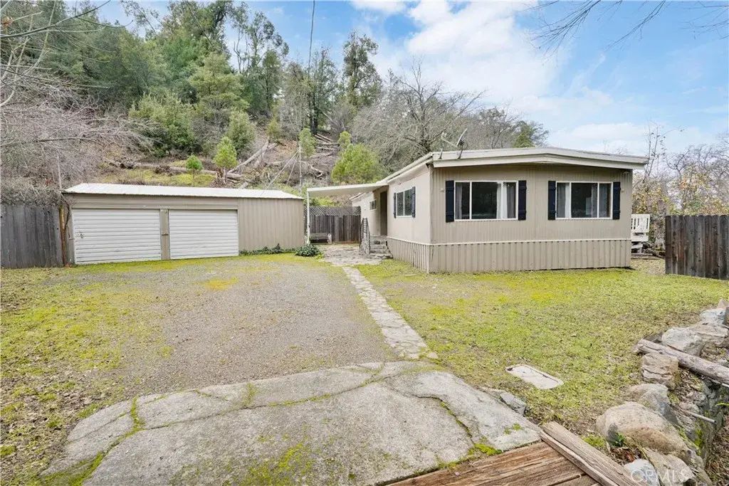9075 Highway 175, Kelseyville