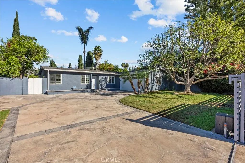 22923 Leadwell, West Hills