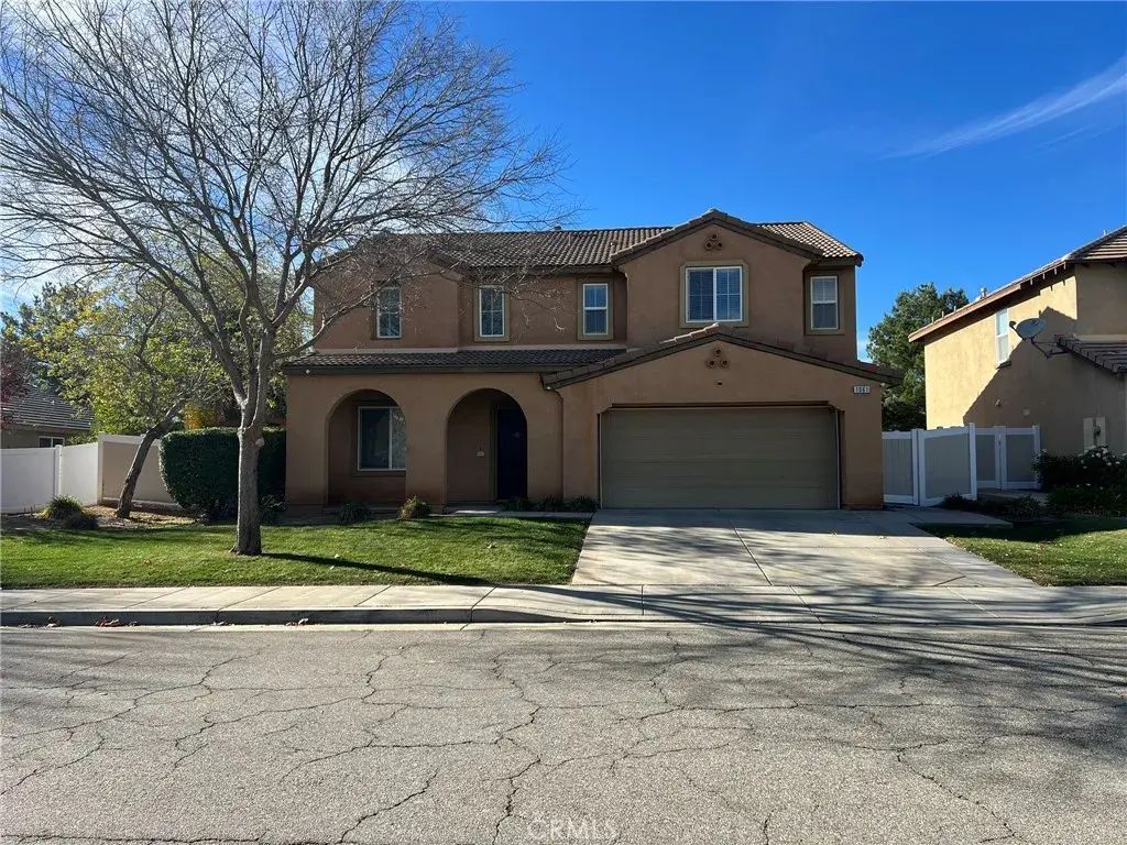 1061 Lillies, Beaumont