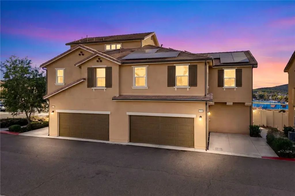 27448 Clarise Ln, Murrieta