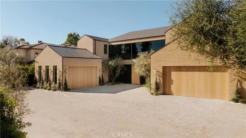 4543 Densmore Avenue, Encino