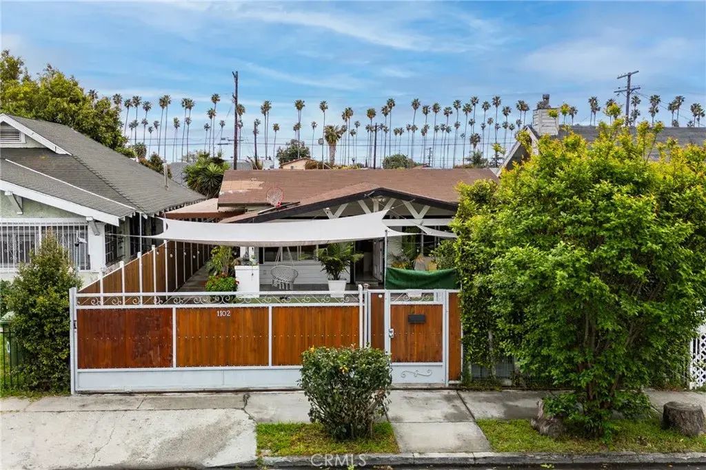 1102 W 53rd Street, Los Angeles