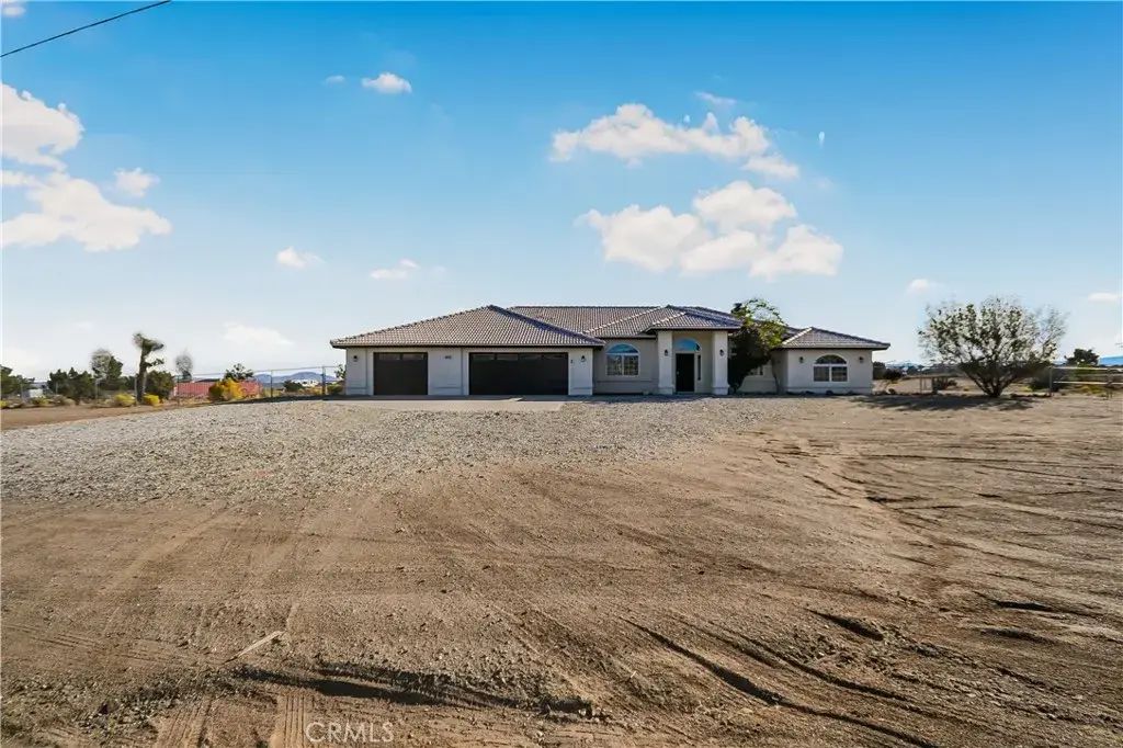 10575 Tumbleweed, Phelan