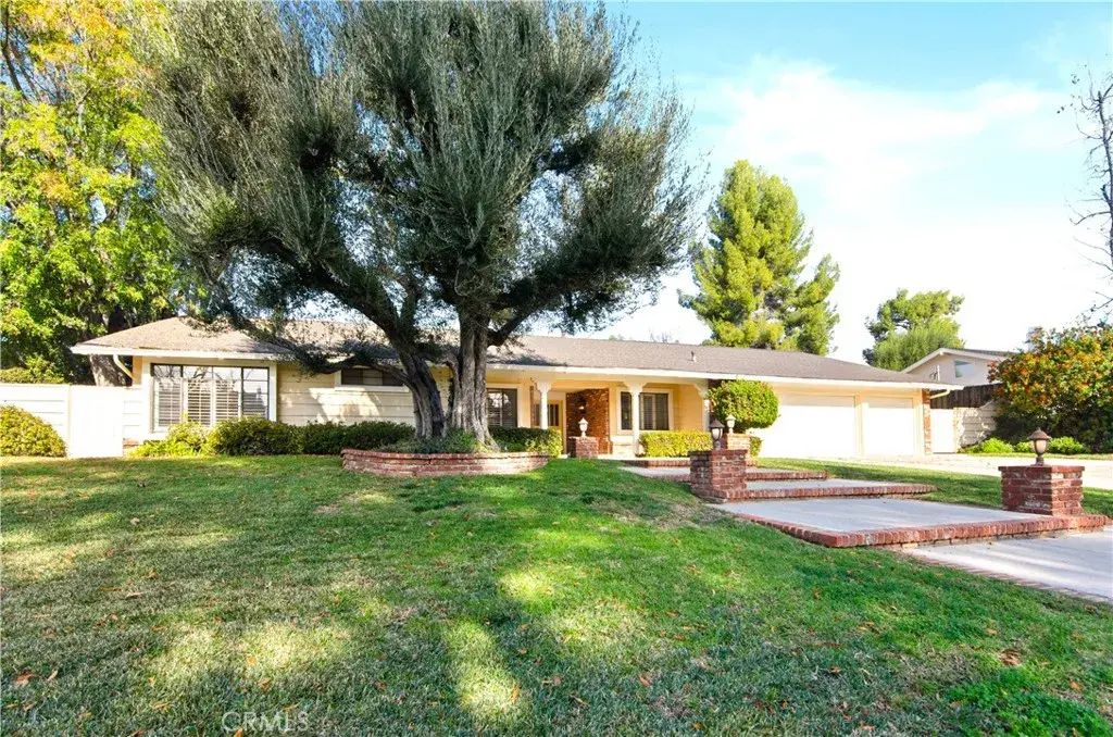 20751 De Forest, Woodland Hills