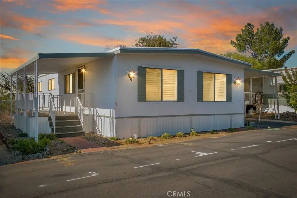 11414 Serra Rd #17, Apple Valley