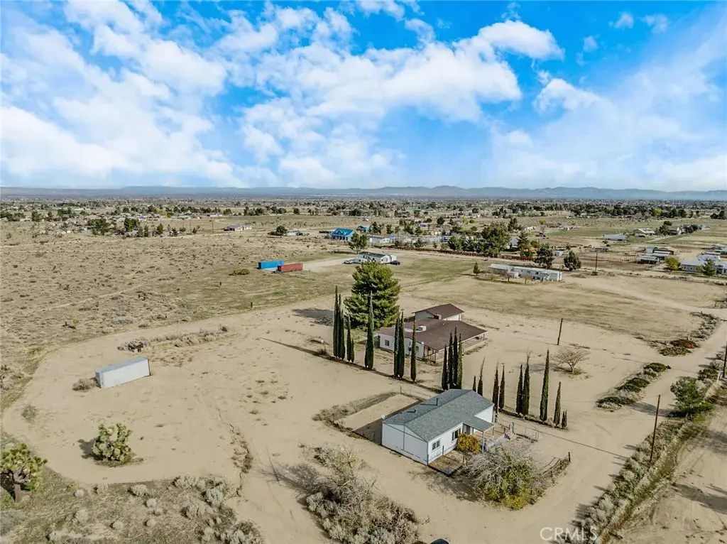 4232 Coyote Road, Phelan