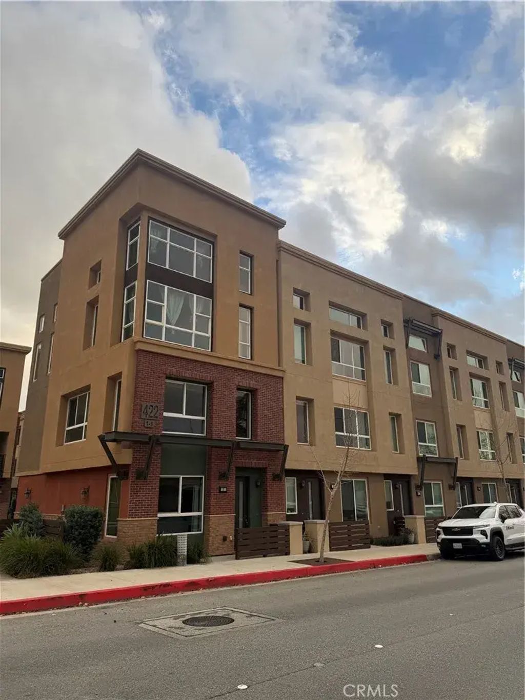 422 W Route 66 1, Glendora