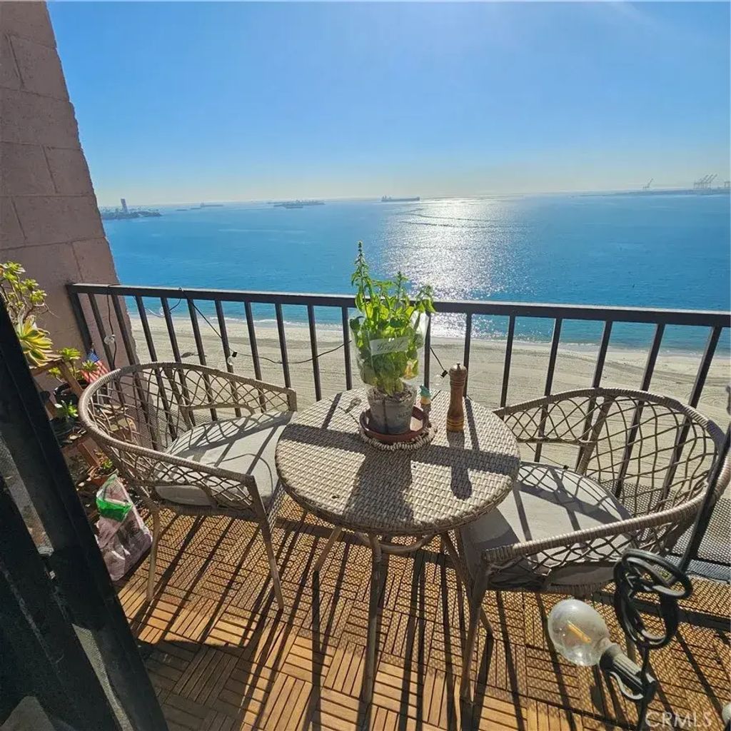 1750 E Ocean 1107, Long Beach