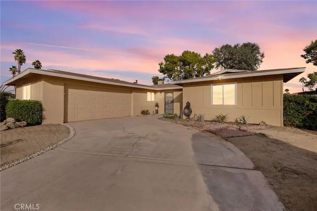 43744 Virginia, Palm Desert