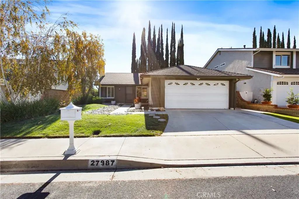 27987 Caraway, Saugus