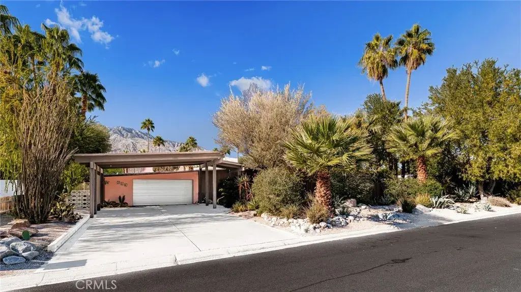 683 S Bedford, Palm Springs