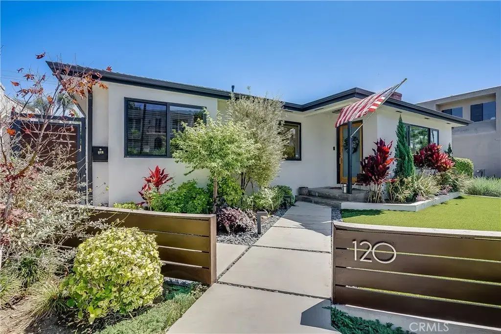 122 Belmont, Long Beach
