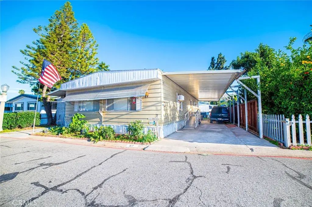 3883 Buchanan 67, Riverside