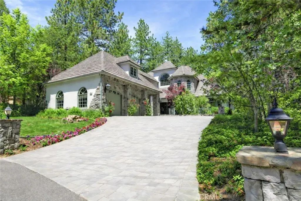 699 Brentwood, Lake Arrowhead