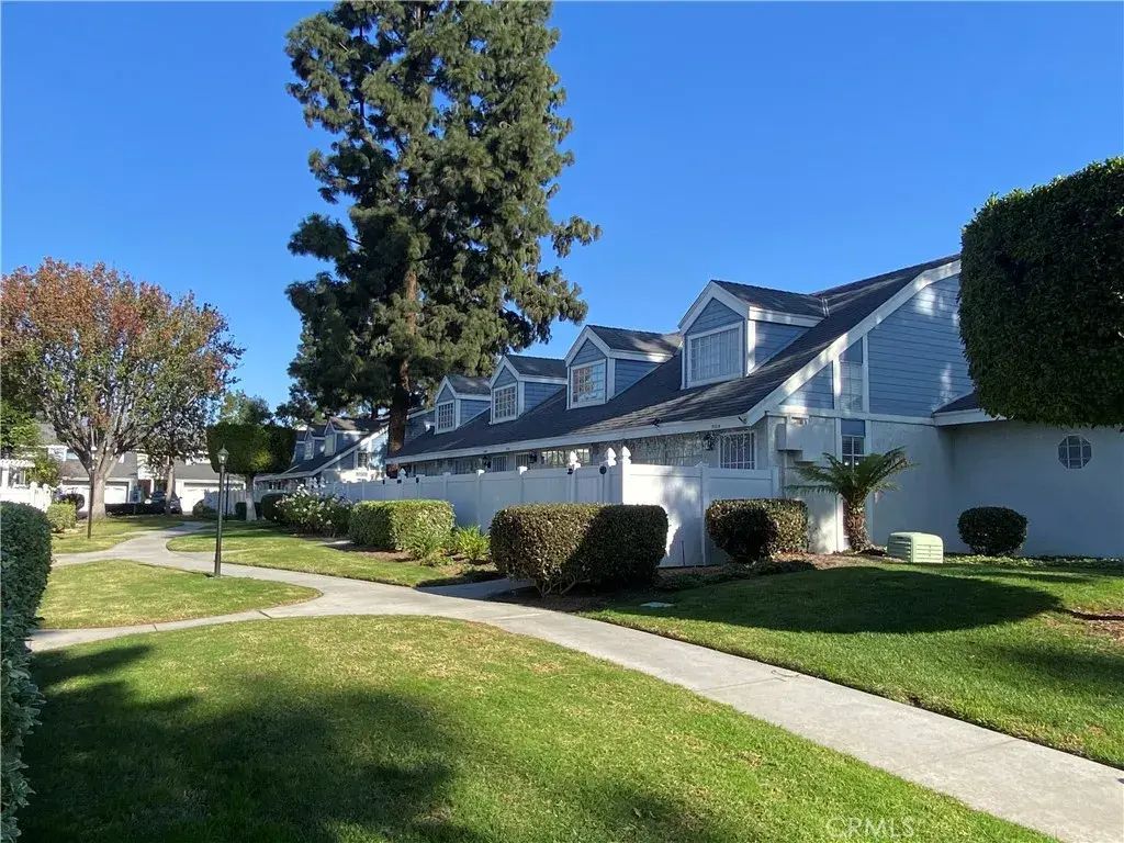 805 W Grondahl B, Covina