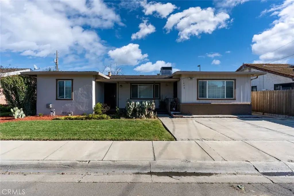 1402 S Nevada Avenue, Los Banos