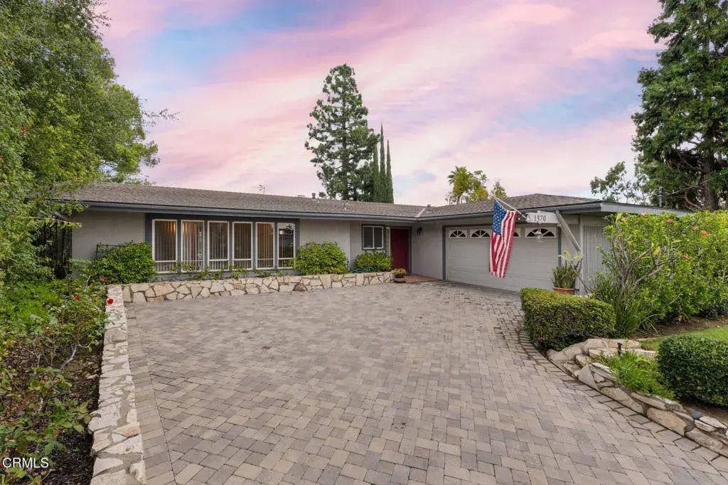 1370 Cresthaven Drive, Pasadena