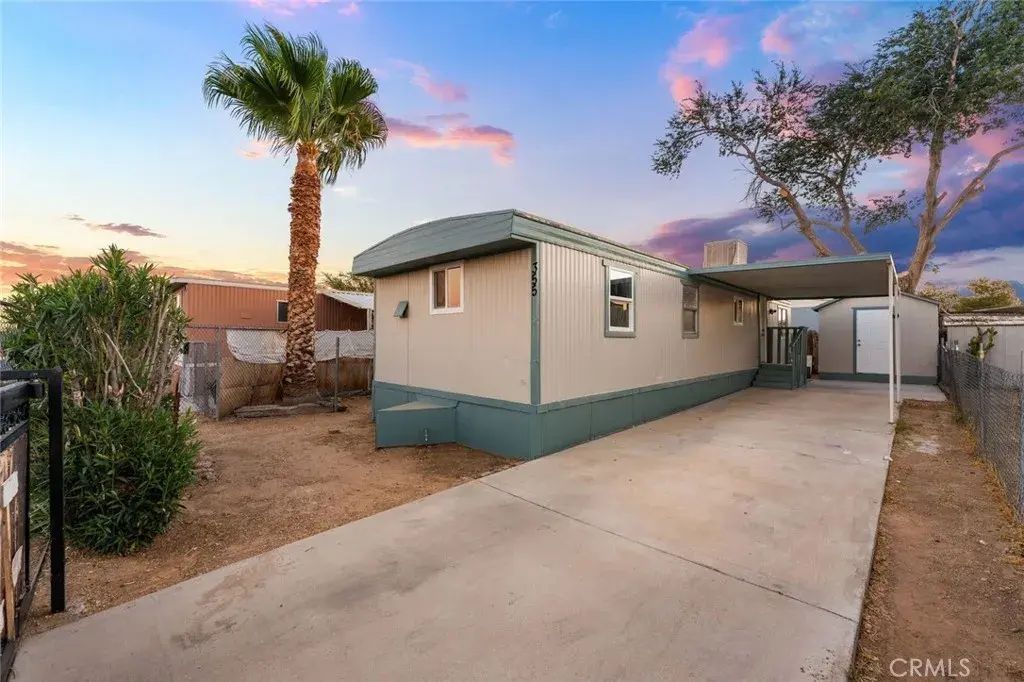 3300 15th West, Rosamond