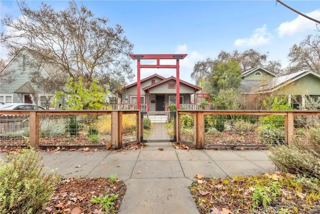 1220 Chestnut Street, Chico