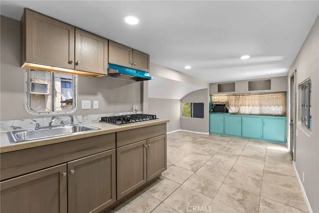 775 E Foothill 14, Rialto