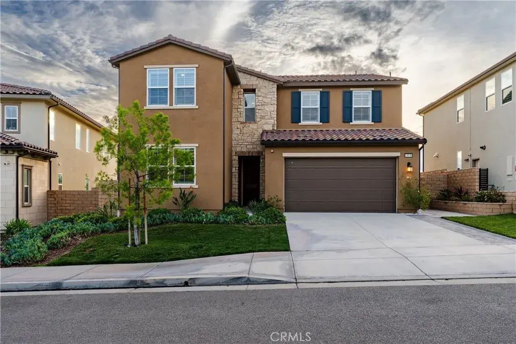 19038 Carranza, Saugus