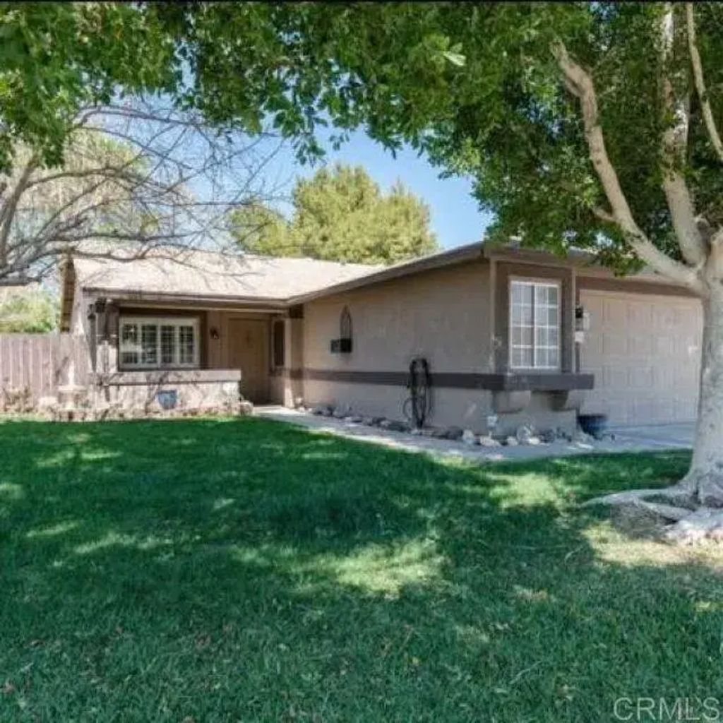 2536 W Orange Avenue, El Centro
