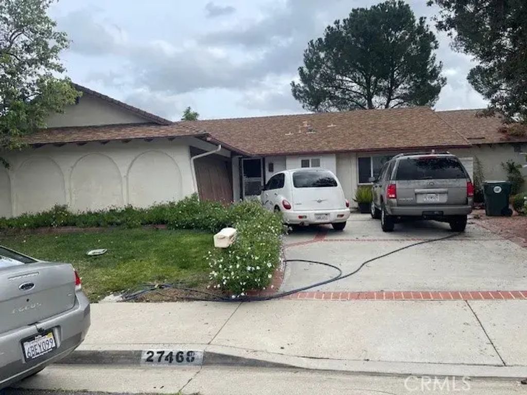 27468 Garza, Saugus