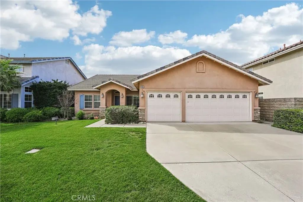 14987 Pepperdine, Fontana