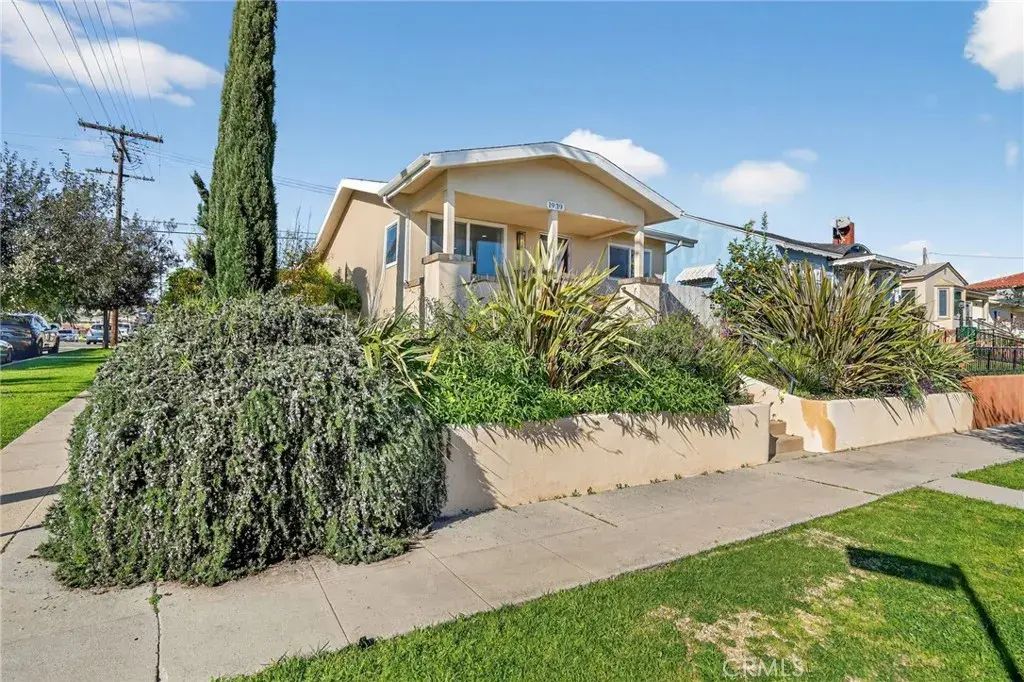 1939 S Leland, San Pedro