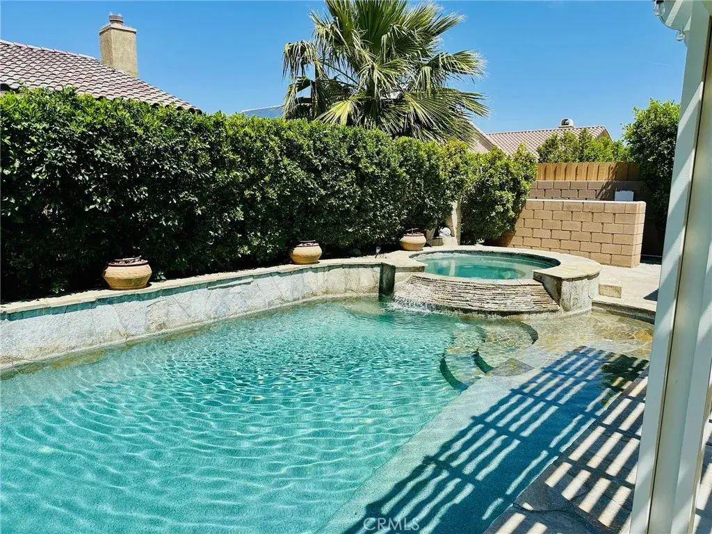 67810 Ontina, Cathedral City
