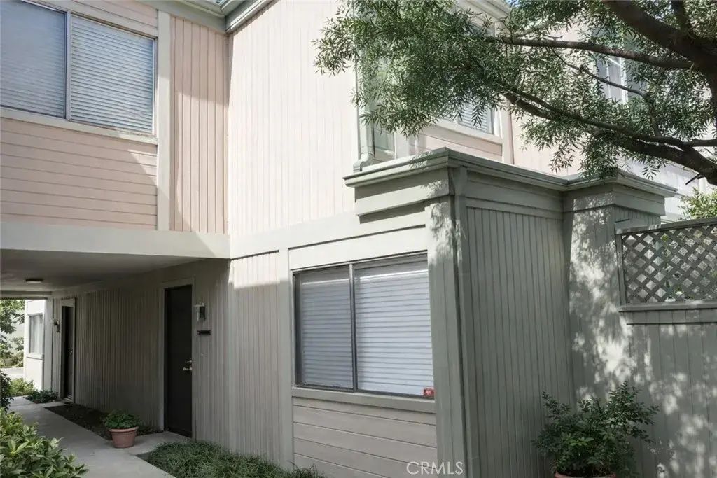 10770 Woodley 7, Granada Hills