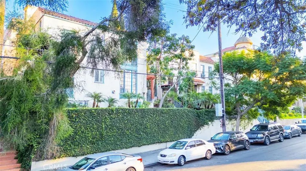 534 S Coronado, Los Angeles