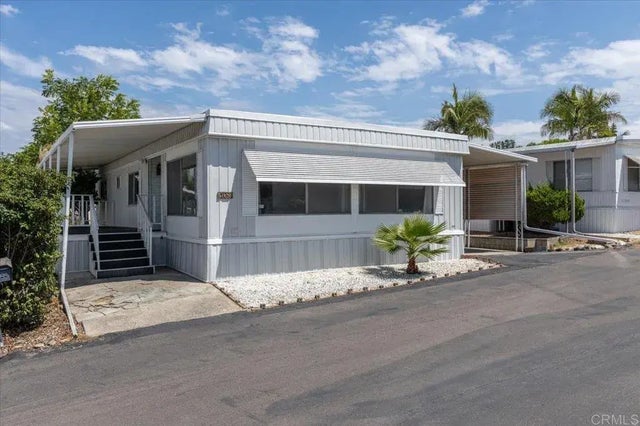 718 Sycamore 109, Vista