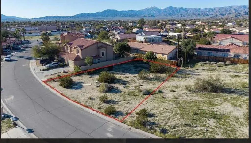13456 Mesquite, Desert Hot Springs