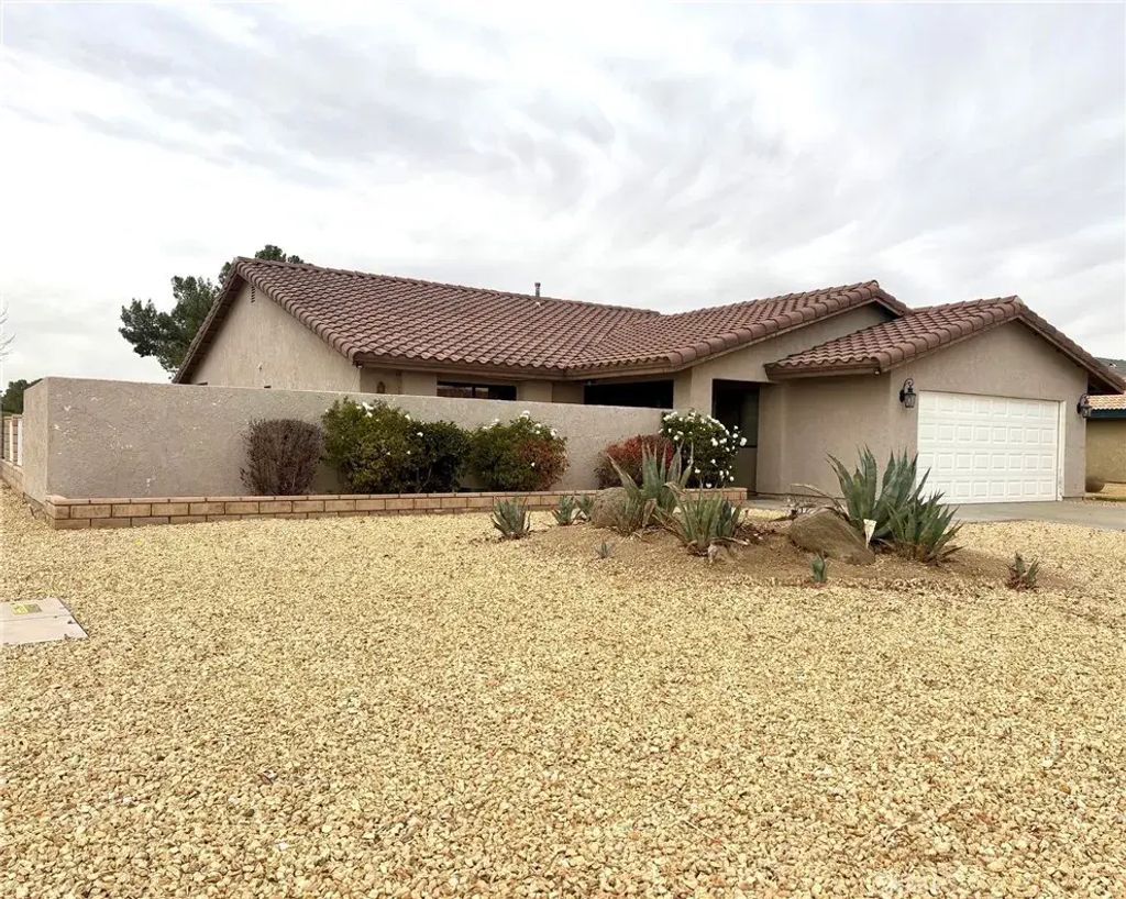 27424 Cloverleaf Drive, Helendale