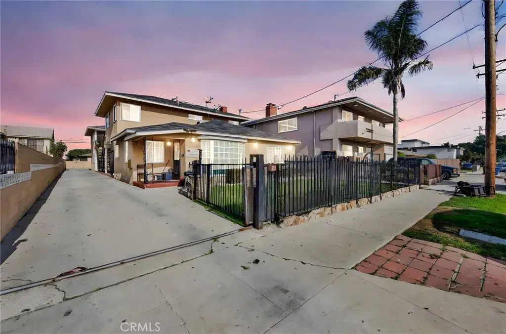 4351 W 142nd, Hawthorne