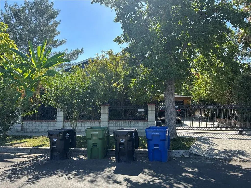 7721 Rhea Avenue, Reseda
