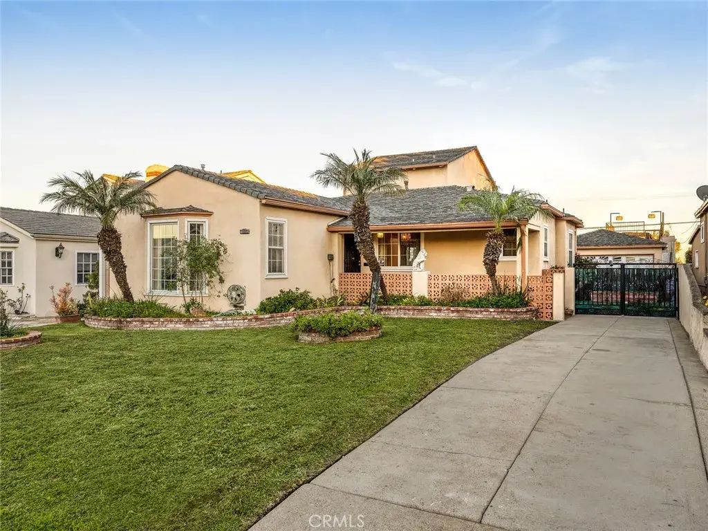 7820 Airlane Avenue, Los Angeles