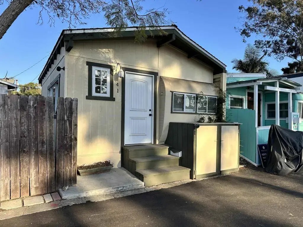 523 N Vulcan 41, Encinitas