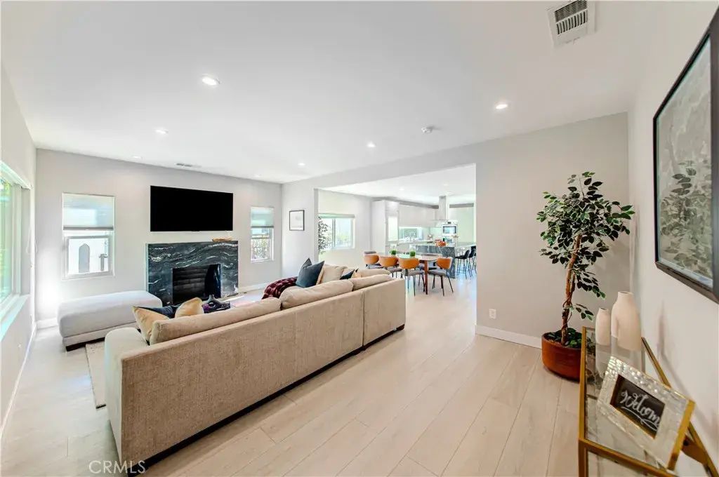 507 N Formosa, Los Angeles