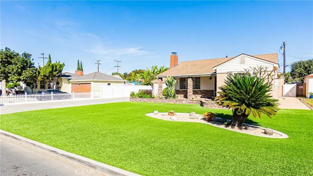 10817 Loch Lomond Drive, Whittier