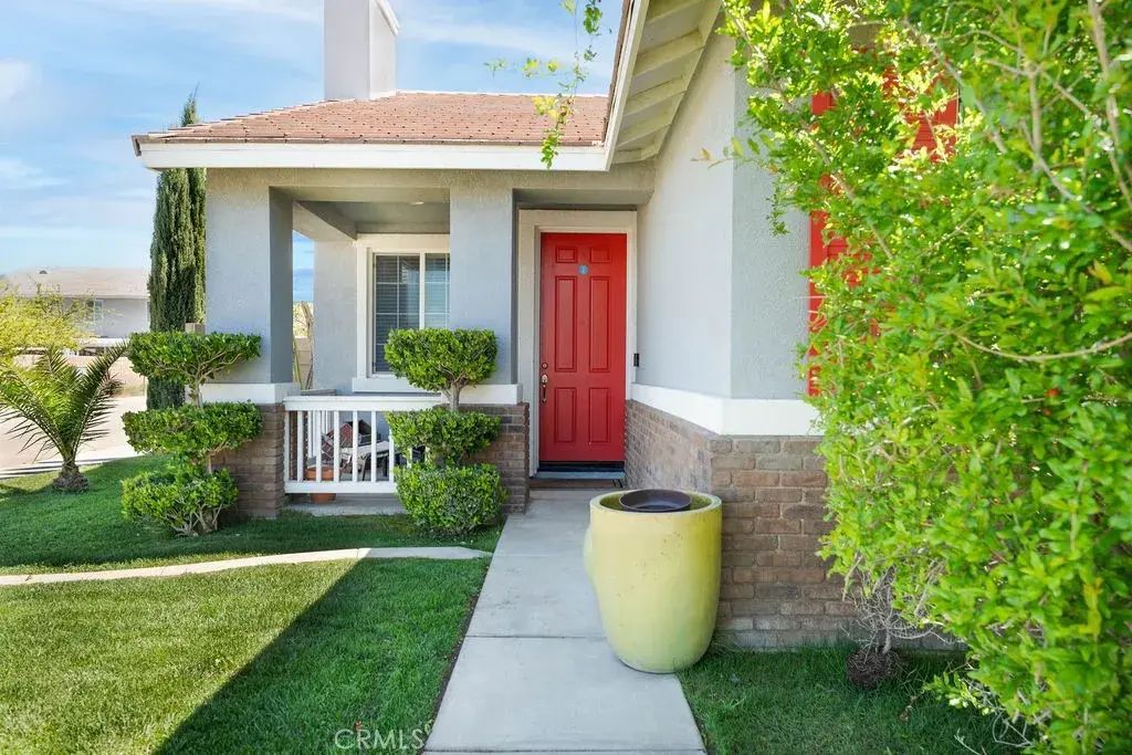 44528 Camolin Lane, Lancaster