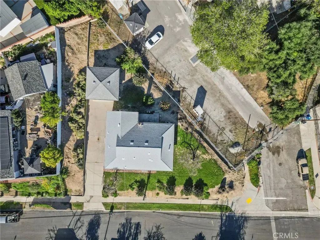 14835 Bleeker, Sylmar