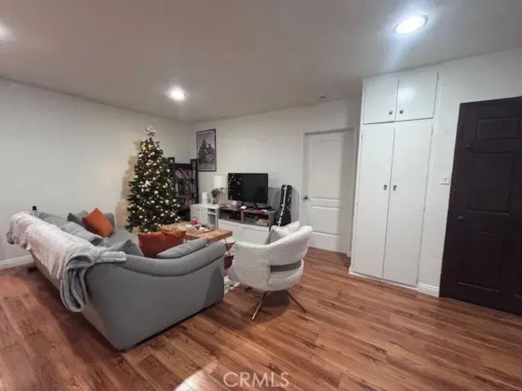 12135 Valley Spring Lane Avenue 1, Studio City