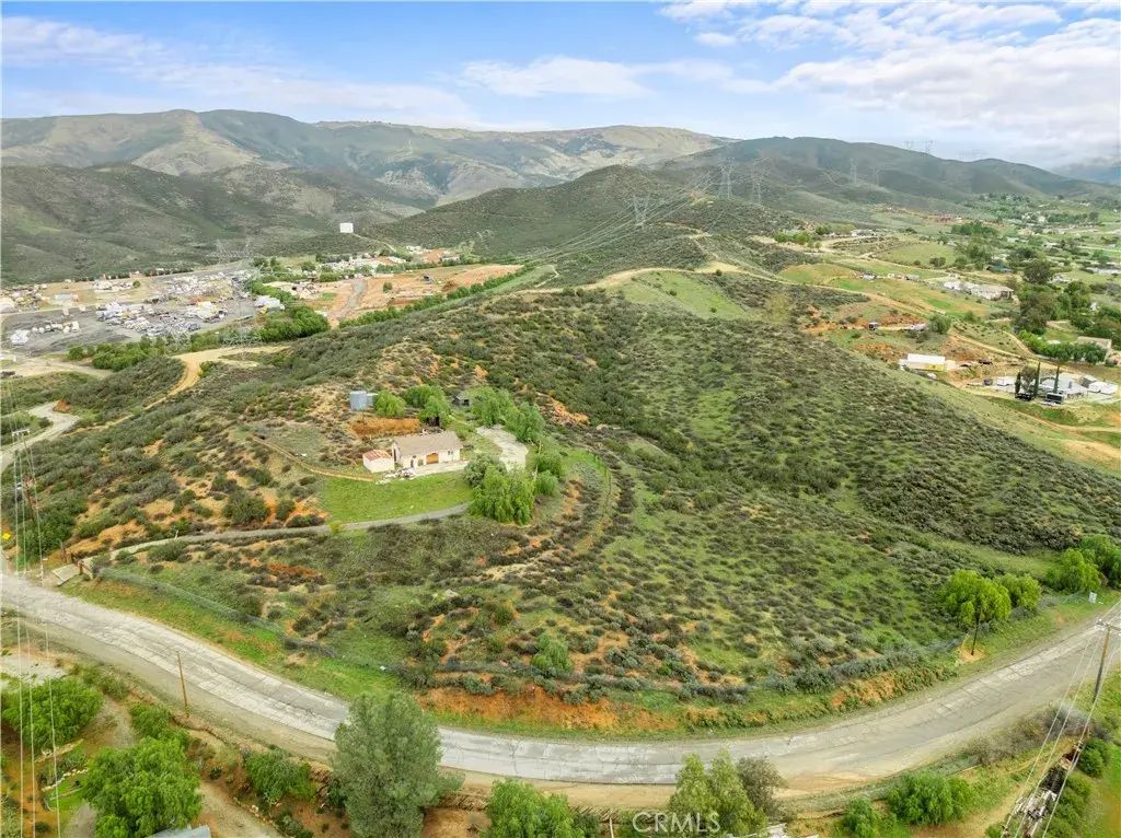10657 Mint Canyon, Agua Dulce