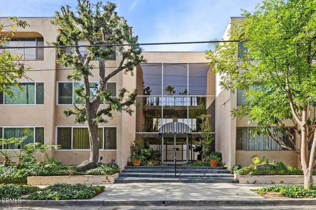 5411 Tyrone Avenue 202, Sherman Oaks
